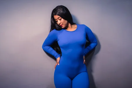 BellaFernandez__ bright blue Hình 2