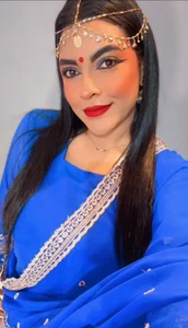 lakshmiraniii 💙🎇 Foto 2