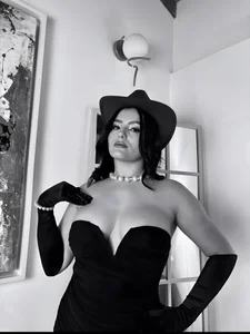 JennaOlsonX Vintage Girl ♥ Pic 2