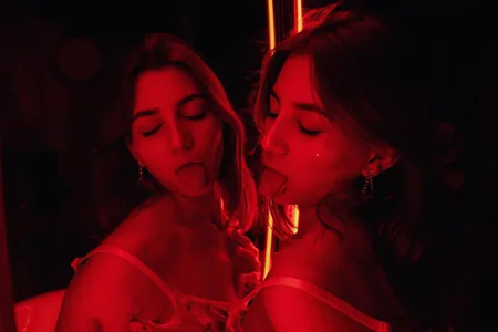 Asya__Smith Public Foto