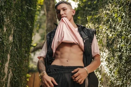 Scook_Gray_ ME¡¡ Pic