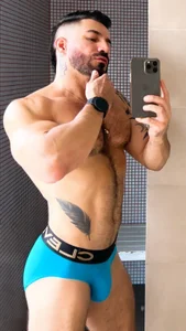 tizziano_castillo_ Public صورة واحدة|tizziano_castillo_ Public صورتان|tizziano_castillo_ Public  صور|tizziano_castillo_ Public  صورة