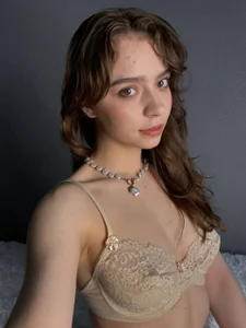 KellyAdderiy ^-^ Pic