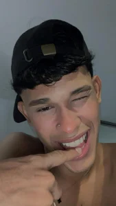Just_D4v7 smile Pic