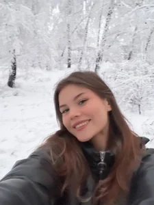 EvaThopson visiting a snowy forest Pic