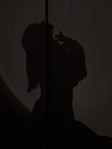 AtheneaRossiのShadowsの 8枚の写真