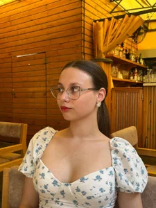 MayaPowell ⭐⭐⭐ Foto