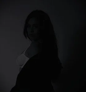 xinamora the fascinating color black Bilde 3