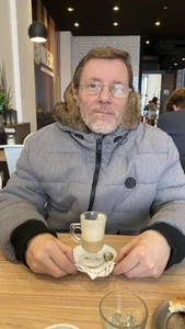 Jonny_Agatha Public صورة واحدة|Jonny_Agatha Public صورتان|Jonny_Agatha Public  3 صور|Jonny_Agatha Public  3 صورة