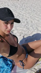 salo_curvie Public Pic