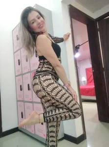 Kendal_Busgter Balance, elegance, and sensuality in pantyhose🔥 Hình 5