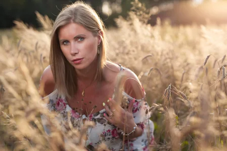 DoreenSexy Public Pic 8