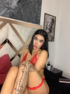 tael_novacs Sweet or daring… Pic 2