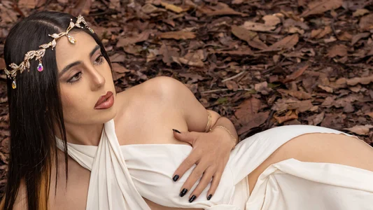 AbyThompson The goddess of desire and love Bilde 6