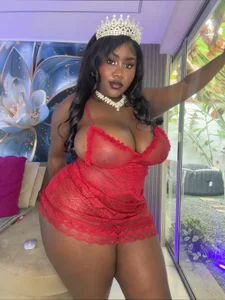 blaisysmith UR BOOBS QUEEN IS HERE 😈 รูป  6