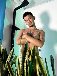 Star_blaze Cold on the outside, hot on the inside. Immagine  3