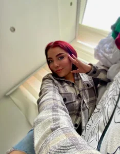 sarah_and_taylor MY HAIR RED IS HOT 😃 Immagine  2
