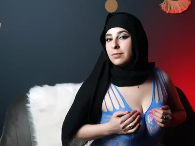 KarinaNoir Arab touch Pic