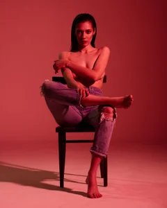 Spase_girl Sexy Neon Pic 4