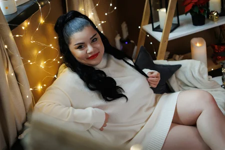 BustyMadison Christmas 2024! Pic 8