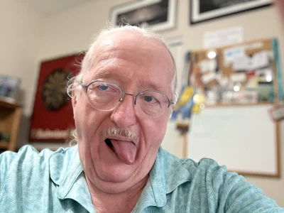 Phrodeaux_Baggins Silliness Prevails Immagine  6