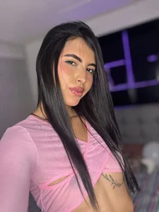 Perla_lovely_ "I think about seeing you again... and I get excited just imagining what we will do." 🖤 Foto 3