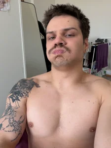 Public de rommmika  2 Imagens