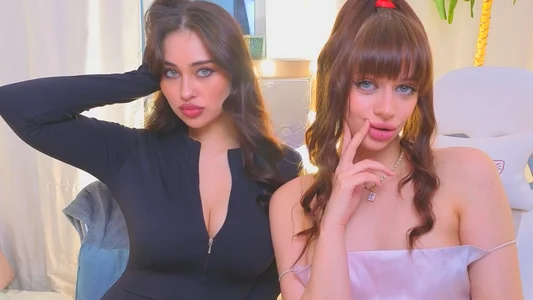 Sofia_Plump with my besty Foto 3