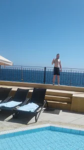 My, myself and i 2 od kinderkooriscoel-  5 snímek