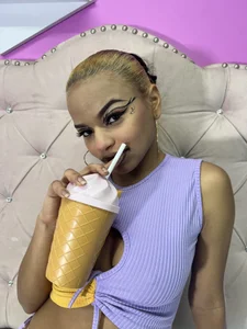 CanelaDevil_ Sexy and sweet brunette Pic 2