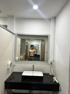 lucas-N888: Public ( 3 фото)