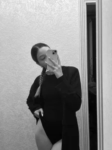 Mellowink_ Public Gambar 3