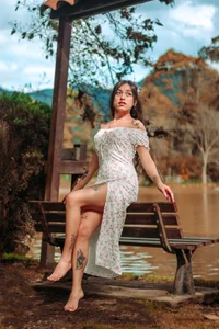 MadyJackson “Watch out… I might just be your favorite distraction 😌🌿” Poză 4