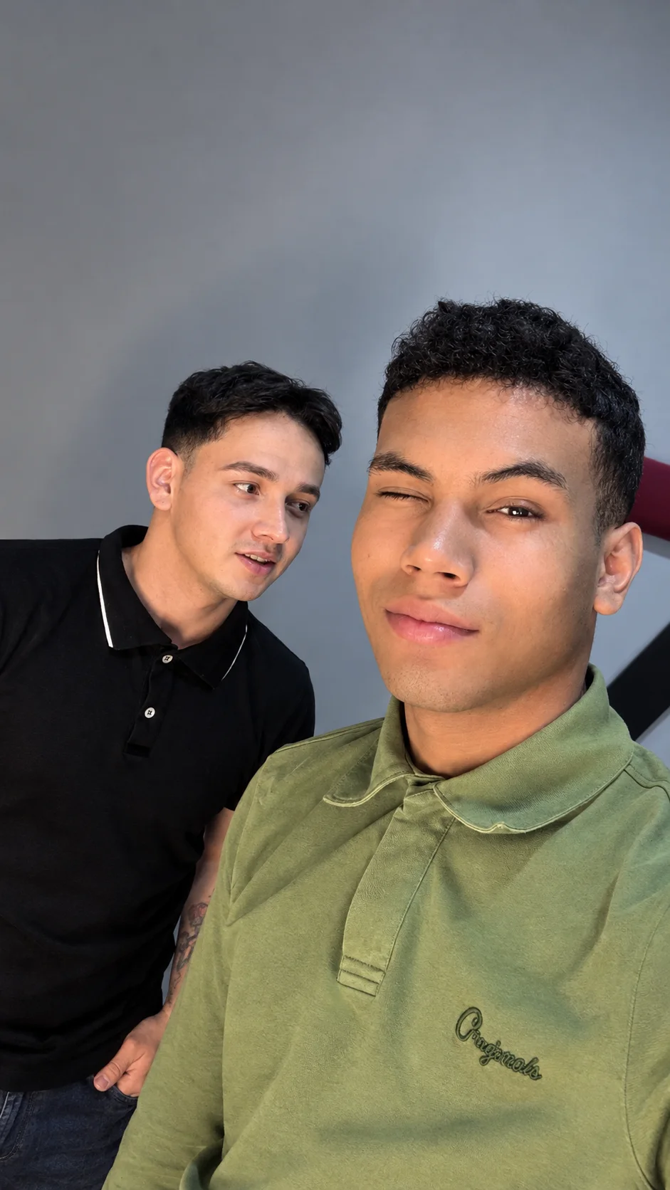 GoldenBoyDuo adlı kullanıcının viral fotoğrafları:  3295