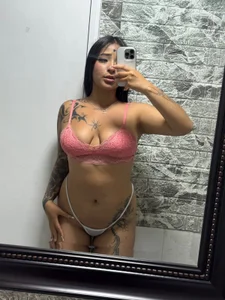 janetteJones_ Naughty in the bathroom? 사진 2