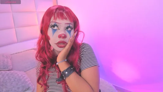 Sofia_clkの૮₍´˶• .• ⑅ ₎ა your favorite clown ⋆｡‧˚ʚ 🤡ɞ˚‧｡⋆の 枚の写真