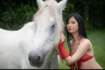 danielahot66 for a walk on the farm Pic 4