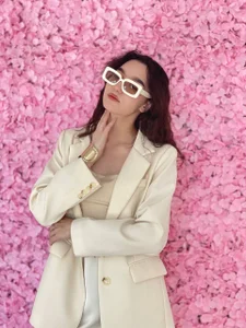 HermilaClap Public Foto 4