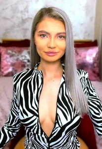 SashaRizz: Casual photos in my room ( 6 фото)