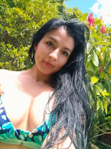 Melannyy__ a little more of me Immagine  4