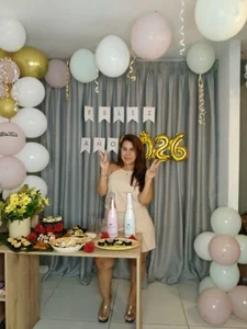 viviana_simmons28: happy new year thank you ( 3 фото)