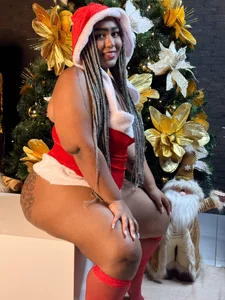 arianna_pearl Close to you this Christmas🎁 Foto 4