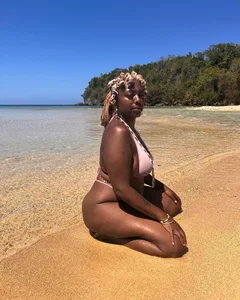 ChocolateCakeQueen: 🌊✨🏝️☀️ ( 4 фото)