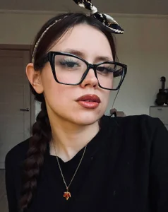 Public od CaroleeNolden  3 snímek