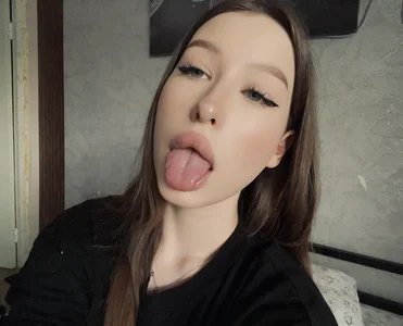 Bambi_Sin Public Pic 4