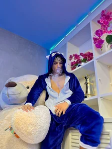 Public od HONEY_BOYS23  snímek