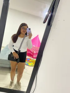 SalmaLuckyのPublicの 3枚の写真