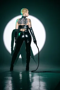 AliceShazaham_ Catwoman Pic 4