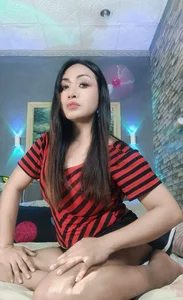 Sexymaturedmistress Simple ,sexy, open minded, matured ladyboy 4u Pic 6