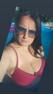 Kate_LeeePublic Bild 4